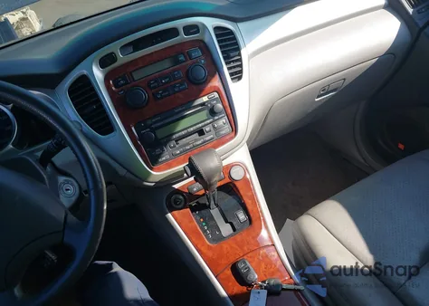 2005 Toyota Highlander Limited V6 from USA, damaged, VIN JTEDP21A650054938